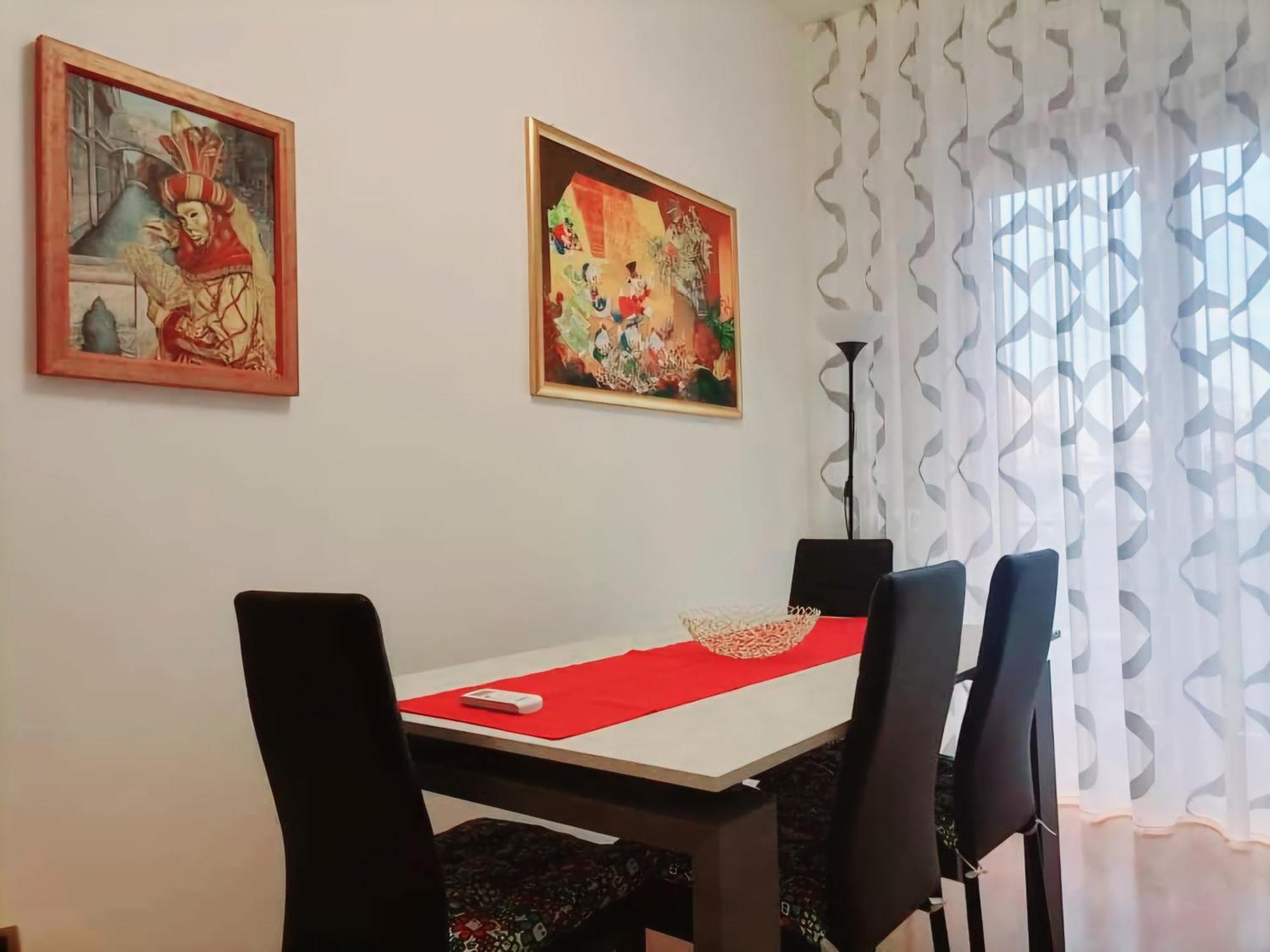 Vittoria Holiday home